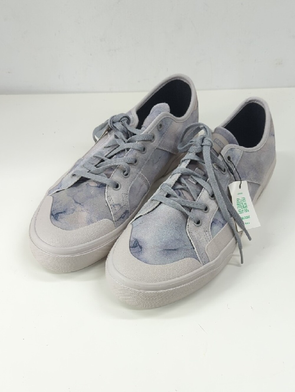 NWT Globe Surplus Shoes in Grey/Smoke Men's Size 12